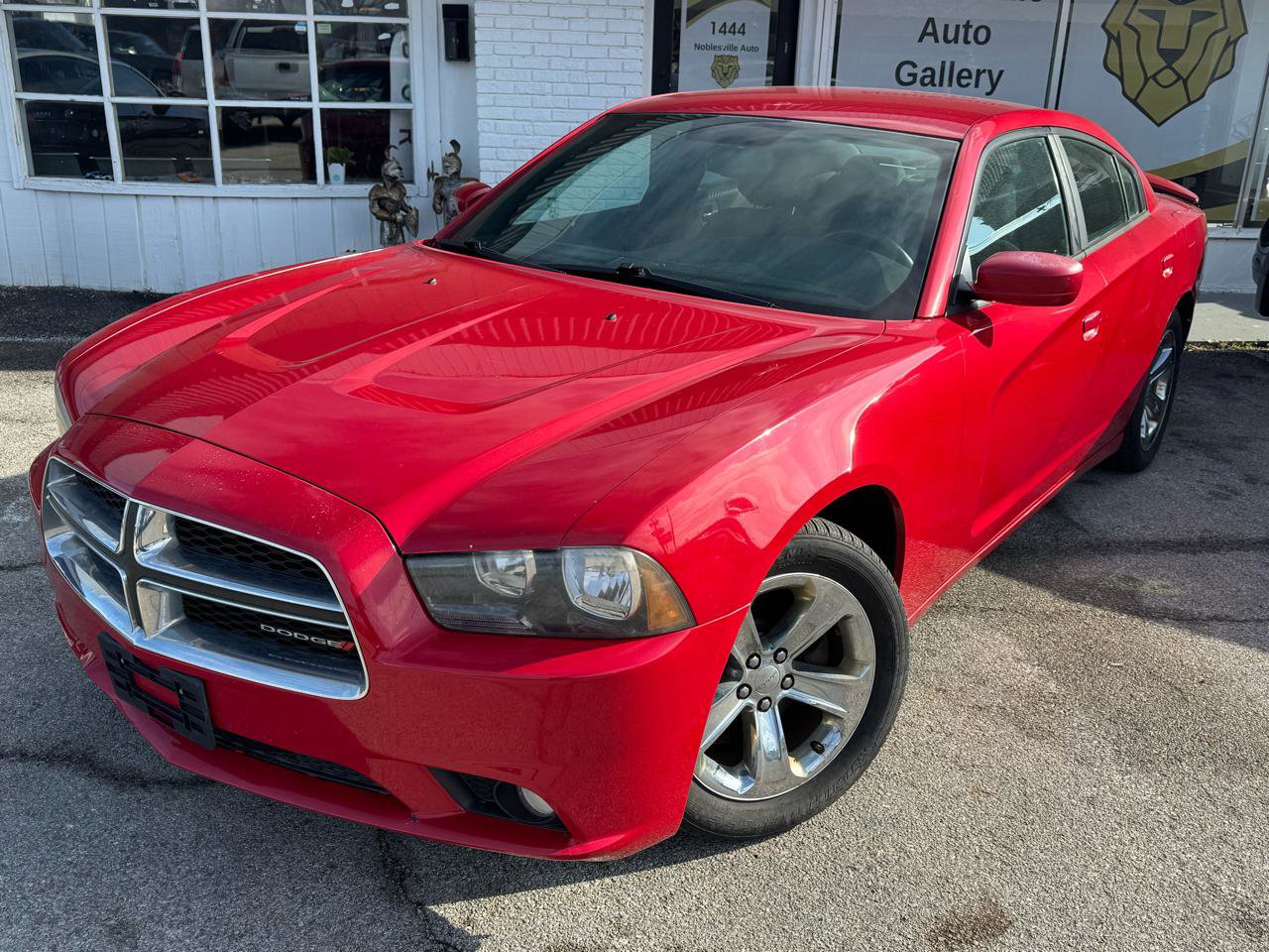 Used 2012 Dodge Charger SXT w/ Sport Appearance Group image 2