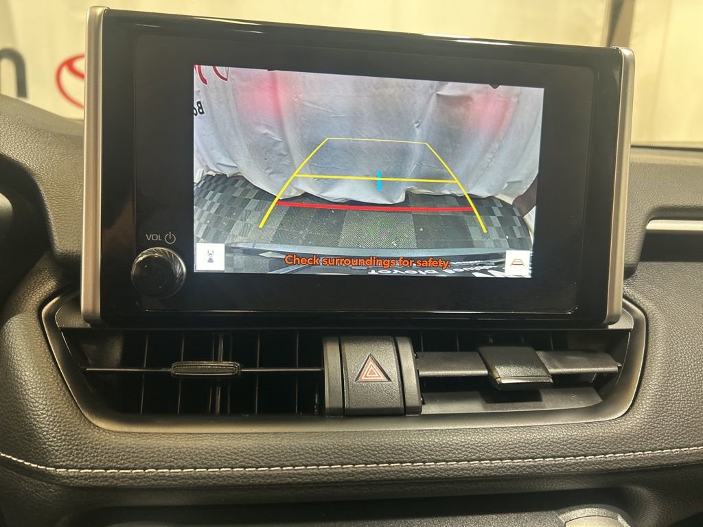 Used 2024 Toyota RAV4 XLE w/ Convenience Package image 28