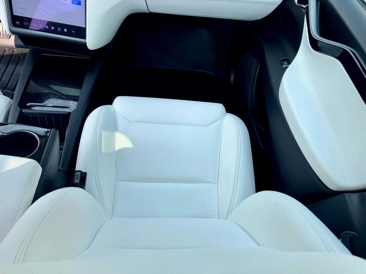 Used 2019 Tesla Model X Long Range AWD/4WD image 17