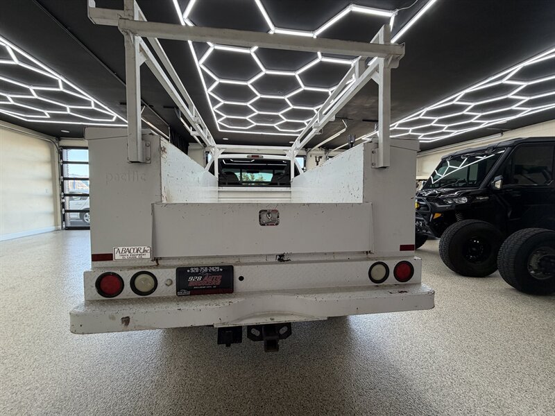 Used 2004 Ford F250 XL RWD image 5