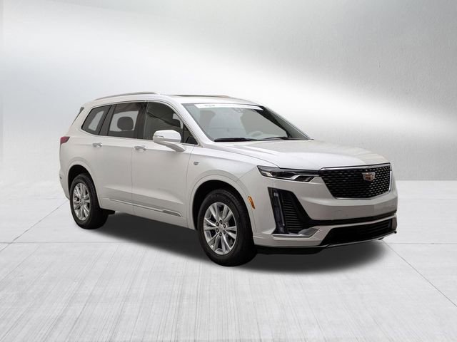 Certified 2025 Cadillac XT6 Luxury AWD/4WD image 3