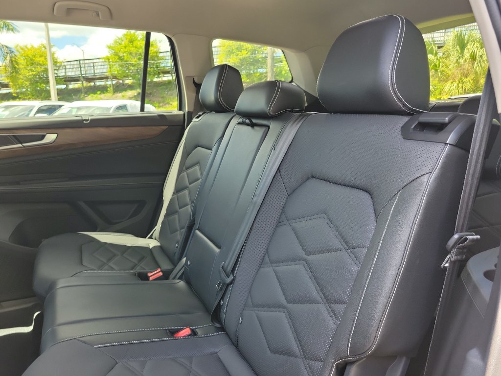 Certified 2024 Volkswagen Atlas SE FWD image 10