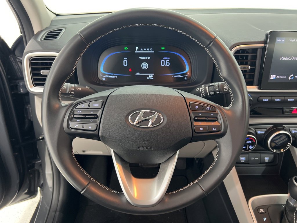 Used 2024 Hyundai Venue SEL image 10