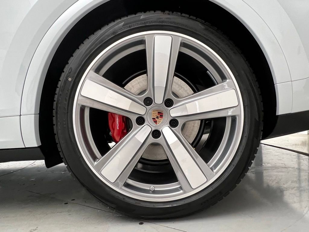 New 2026 Porsche Cayenne S image 27
