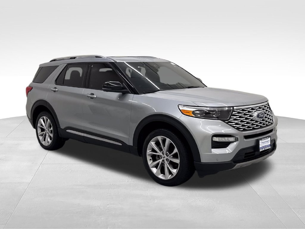 Used 2023 Ford Explorer Platinum w/ Technology Package AWD/4WD image 8