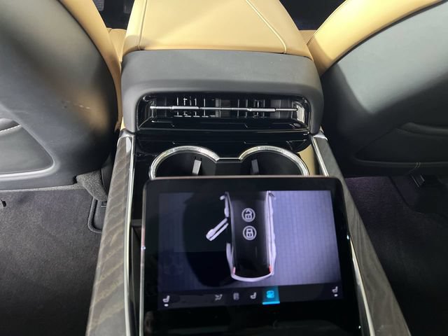 Certified 2026 Cadillac Escalade IQ Luxury 2 AWD/4WD image 21