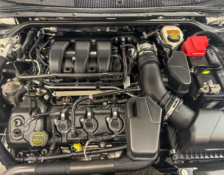 Used 2017 Ford Taurus Limited image 29