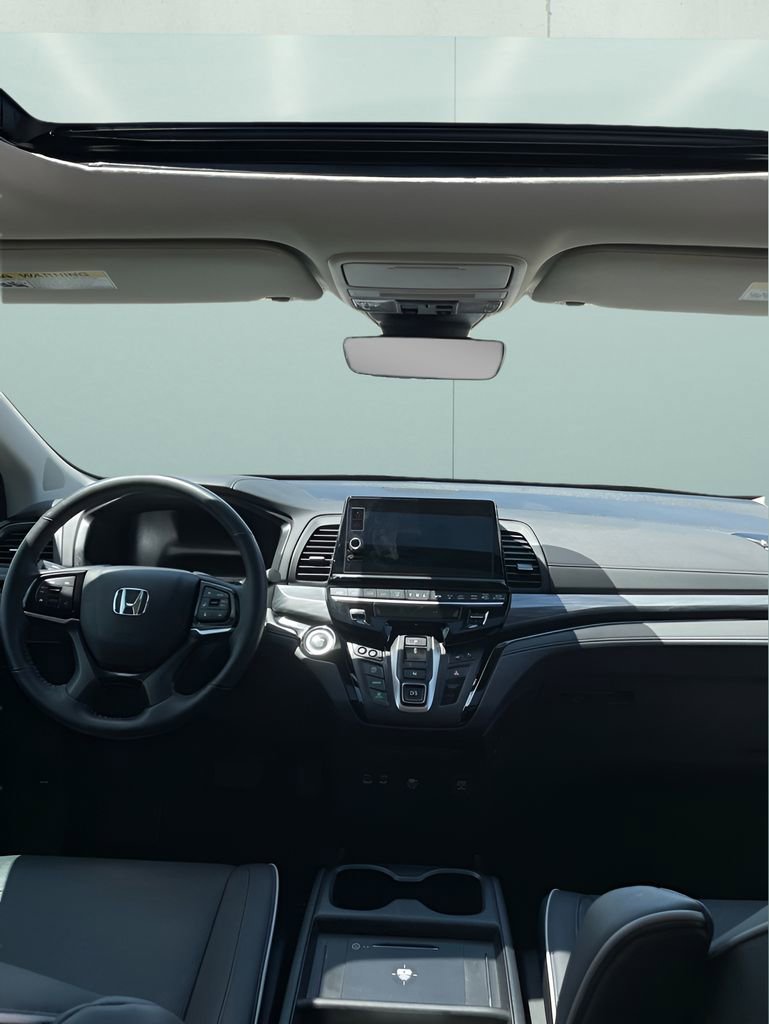 Used 2025 Honda Odyssey Elite image 19