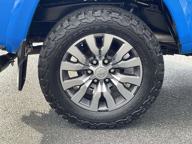 Used 2020 Toyota Tacoma Limited image 7