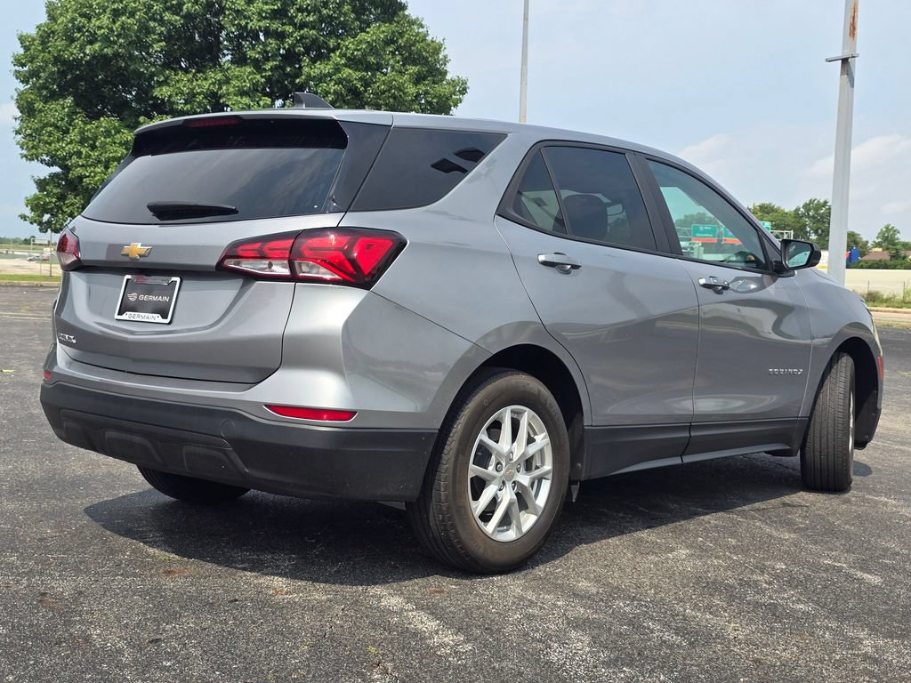 Used 2024 Chevrolet Equinox LS w/ LS Convenience Package FWD image 13