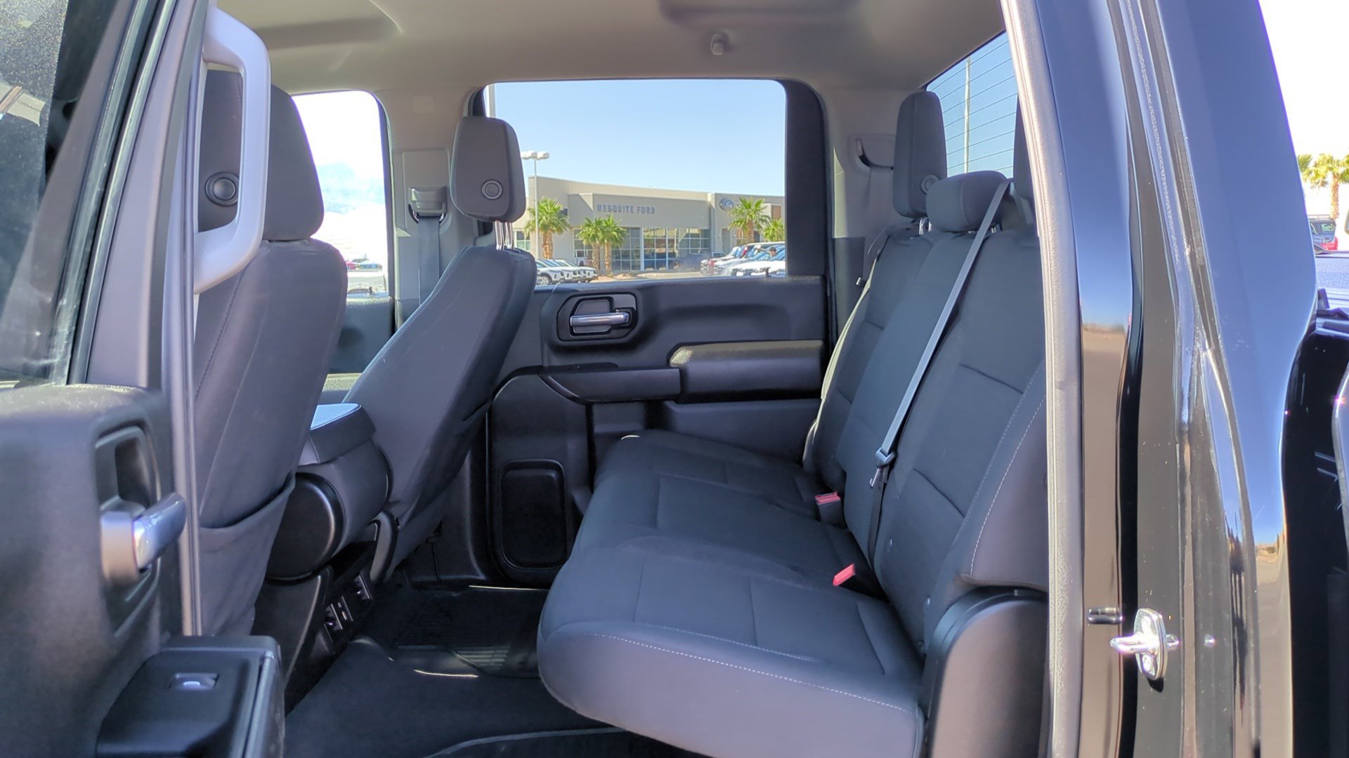 Used 2024 Chevrolet Silverado 2500 Custom w/ Custom Value Package AWD/4WD image 20