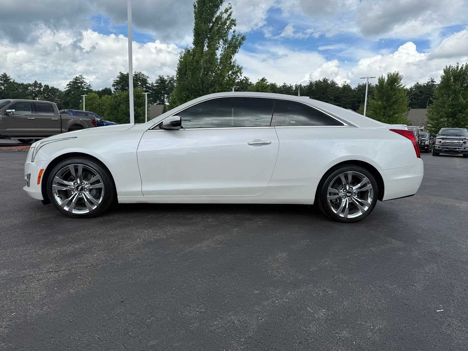 Used 2017 Cadillac ATS Luxury w/ Safety and Security Package AWD/4WD image 2