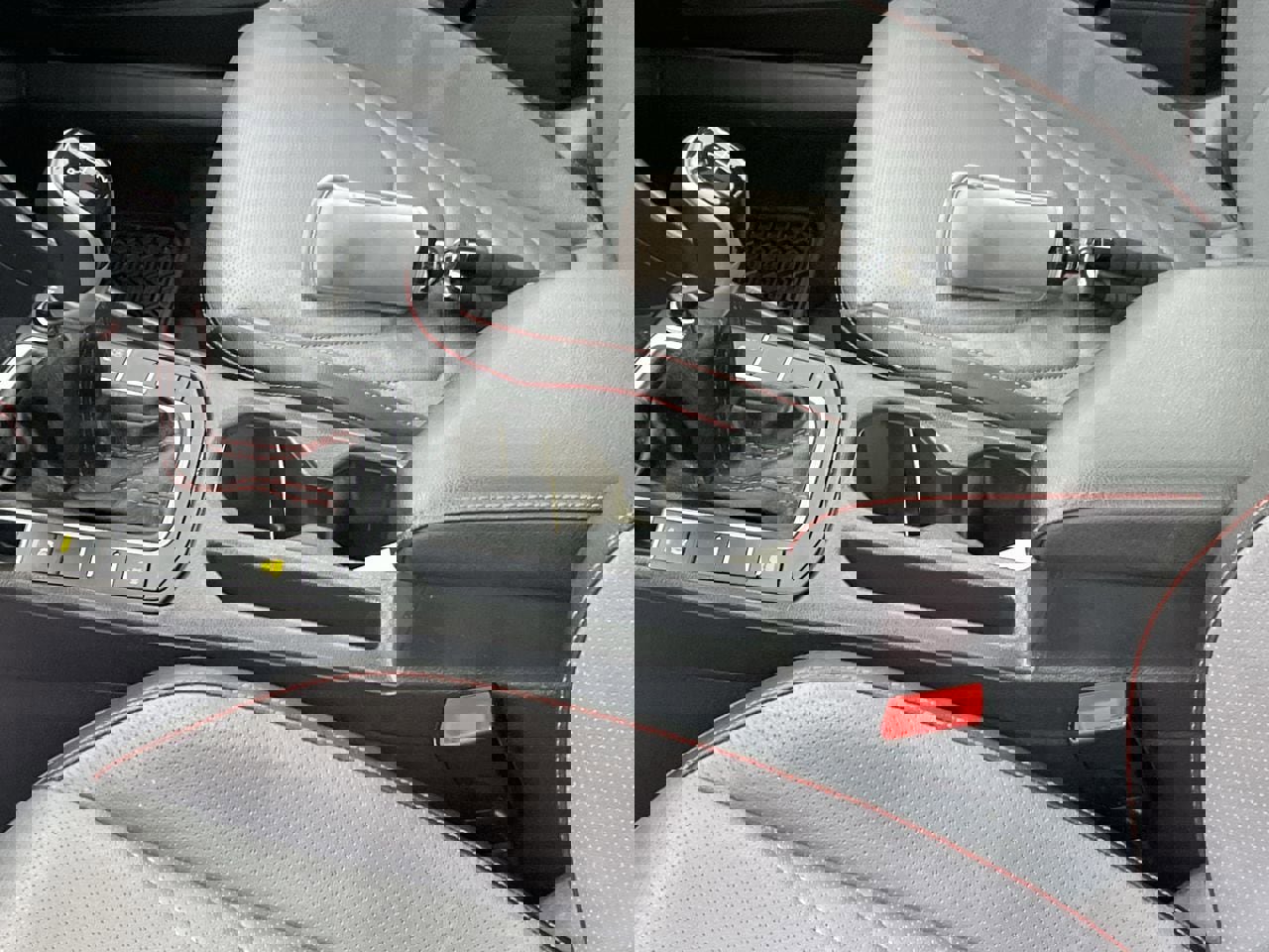 Used 2025 Volkswagen Jetta GLI Autobahn image 36