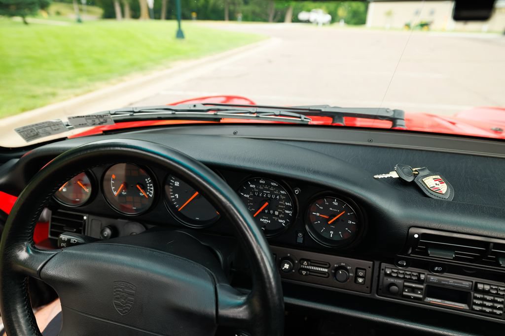 Used 1995 Porsche 911 Carrera RWD image 95