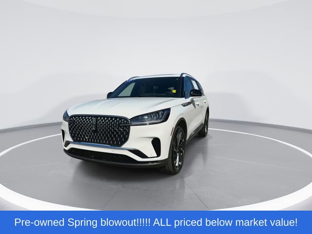 Used 2025 Lincoln Aviator Reserve AWD/4WD image 3