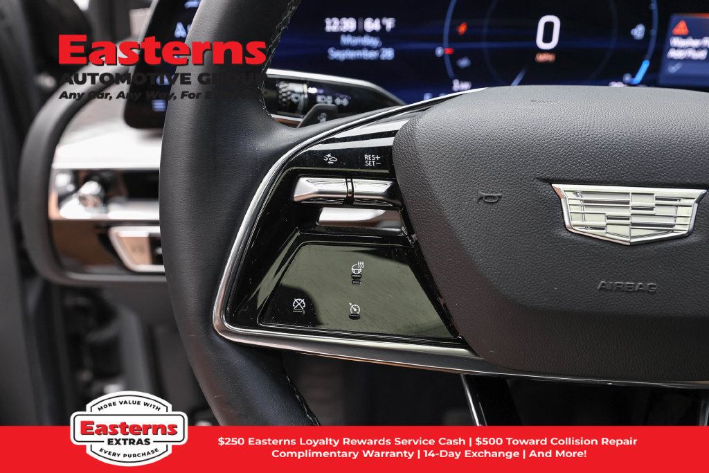 Used 2024 Cadillac Lyriq Luxury AWD/4WD image 16