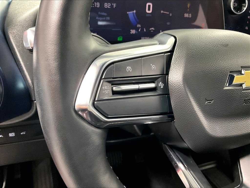 Used 2024 Chevrolet Equinox EV LT FWD image 22