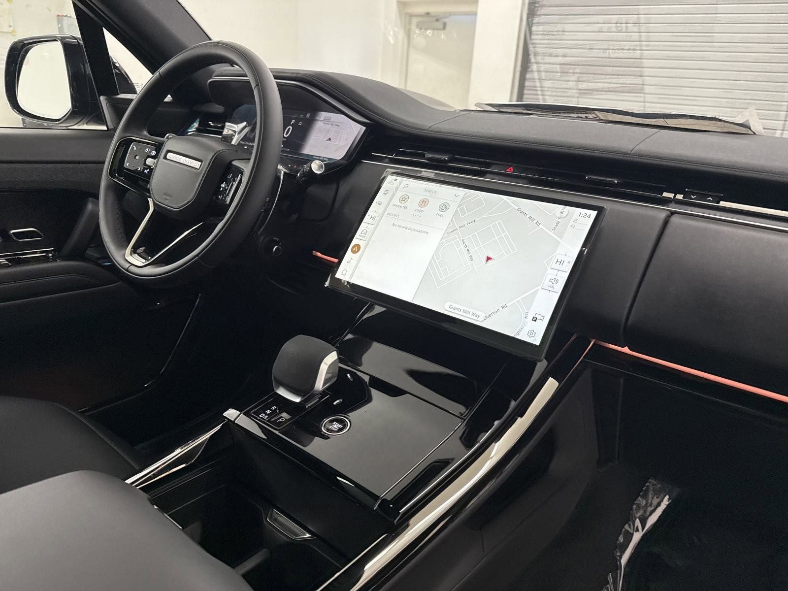 New 2025 Land Rover Range Rover Sport Dynamic SE image 32