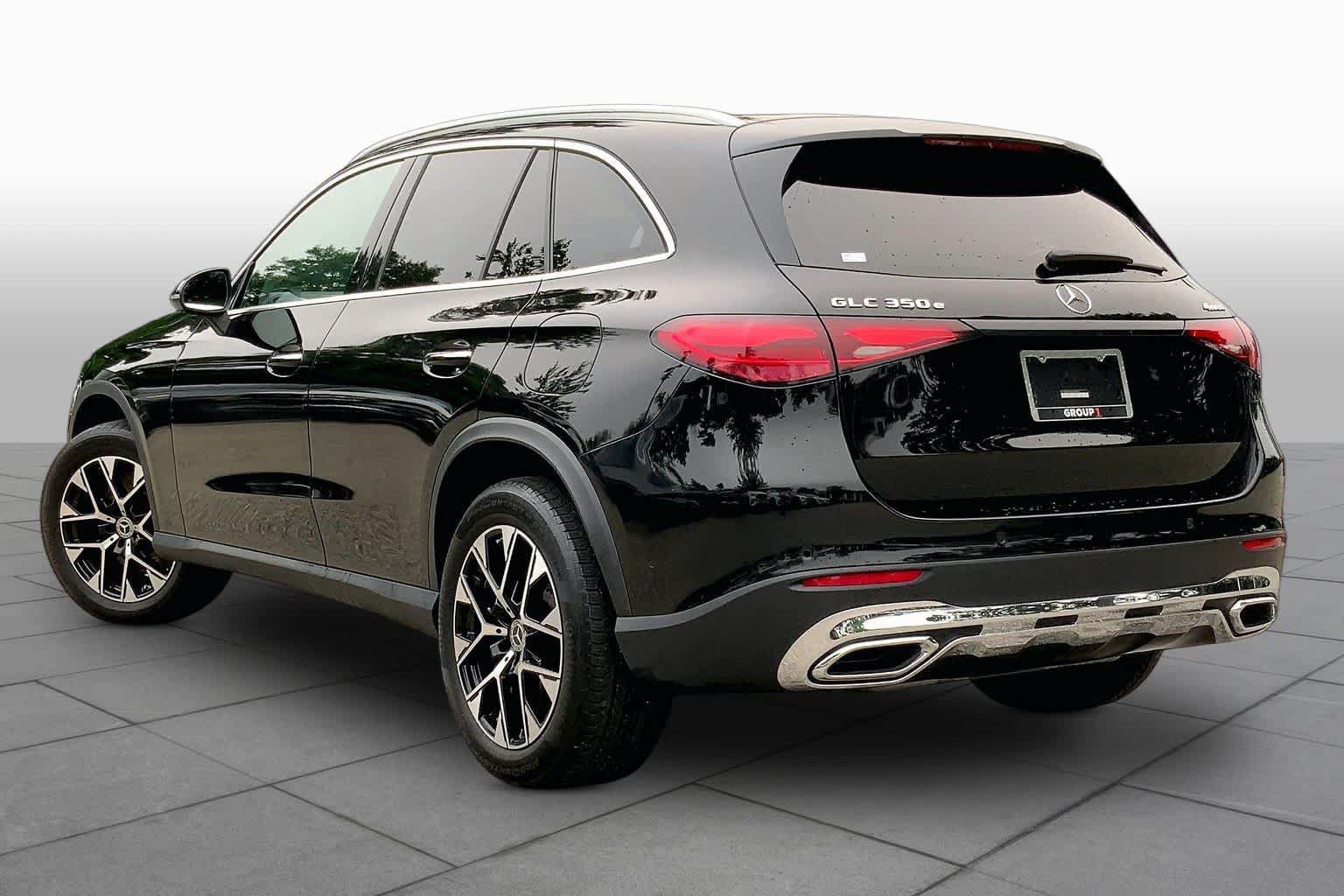 Used 2025 Mercedes-Benz GLC 350e 4MATIC image 12