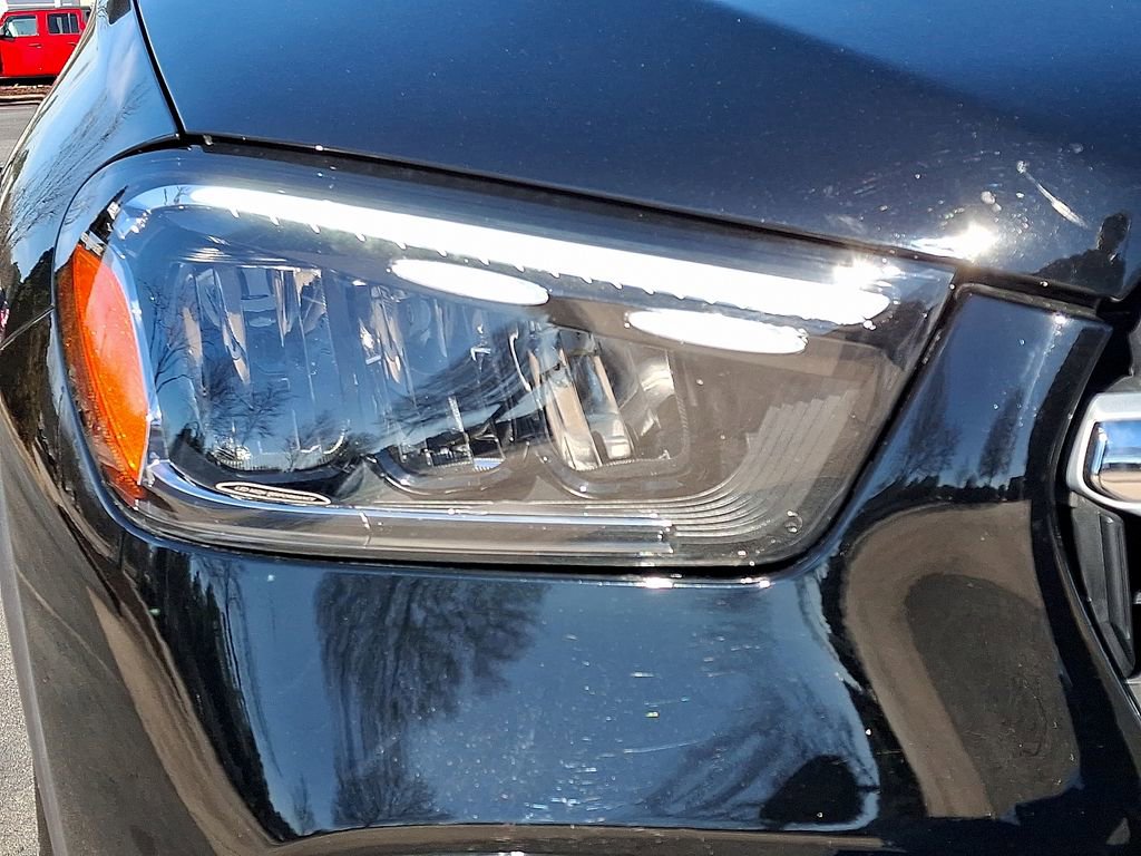 Used 2025 Mercedes-Benz GLE 350 4MATIC image 9