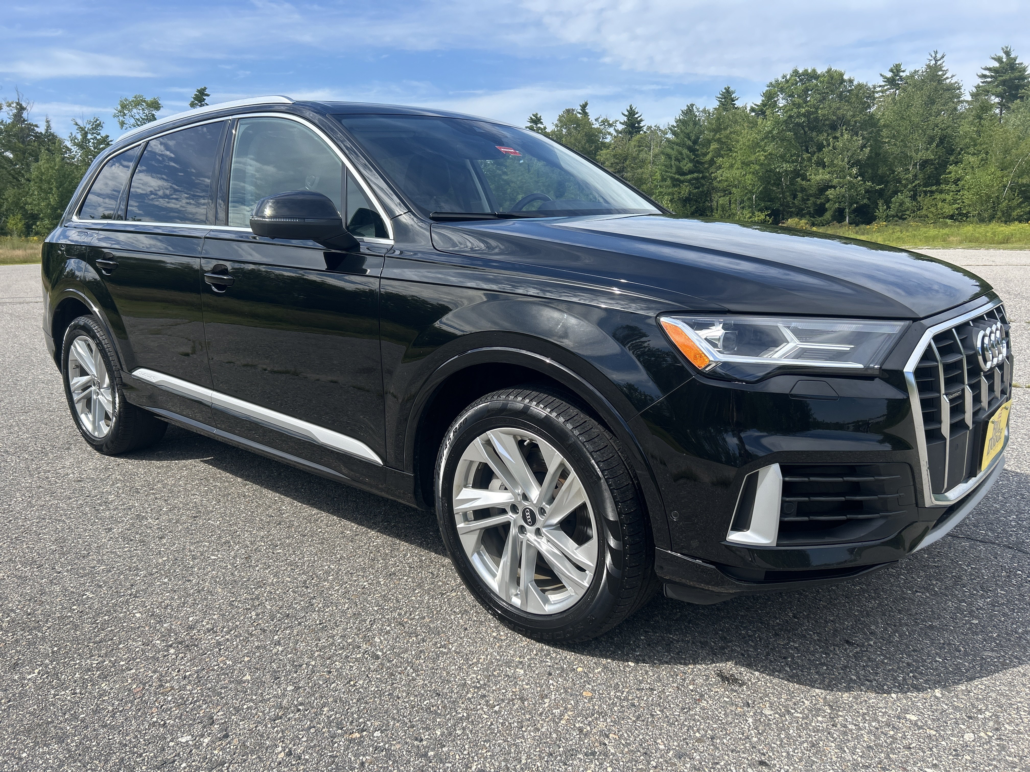 Used 2022 Audi Q7 3.0T Premium w/ Convenience Package AWD/4WD image 3