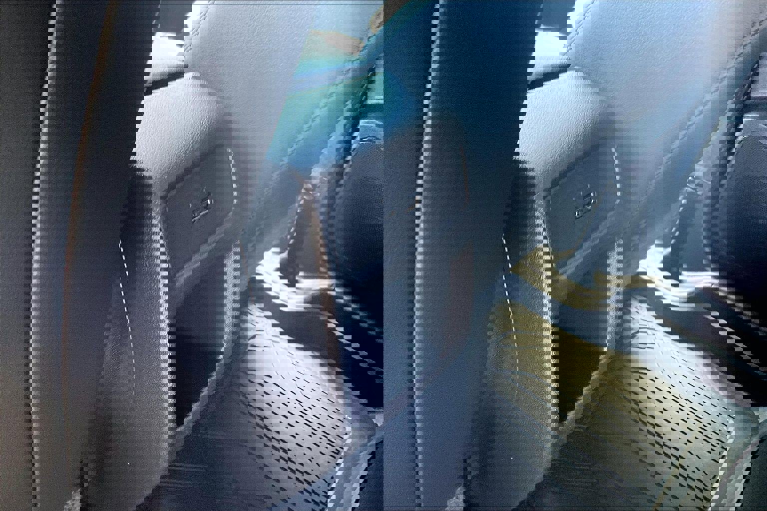 Used 2024 Chevrolet Trax ACTIV w/ Sunroof Package image 28