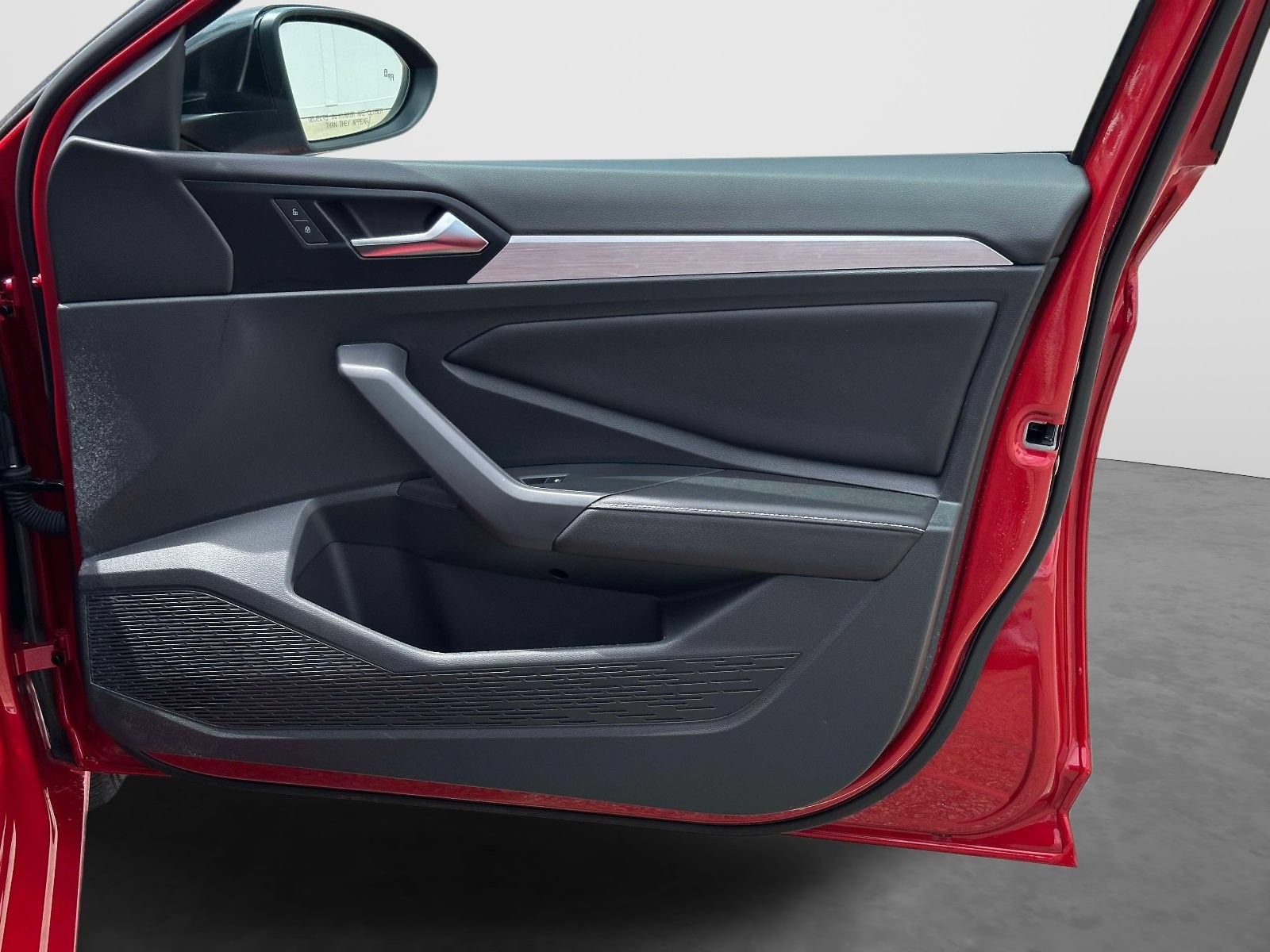 Certified 2025 Volkswagen Jetta Sport FWD image 9
