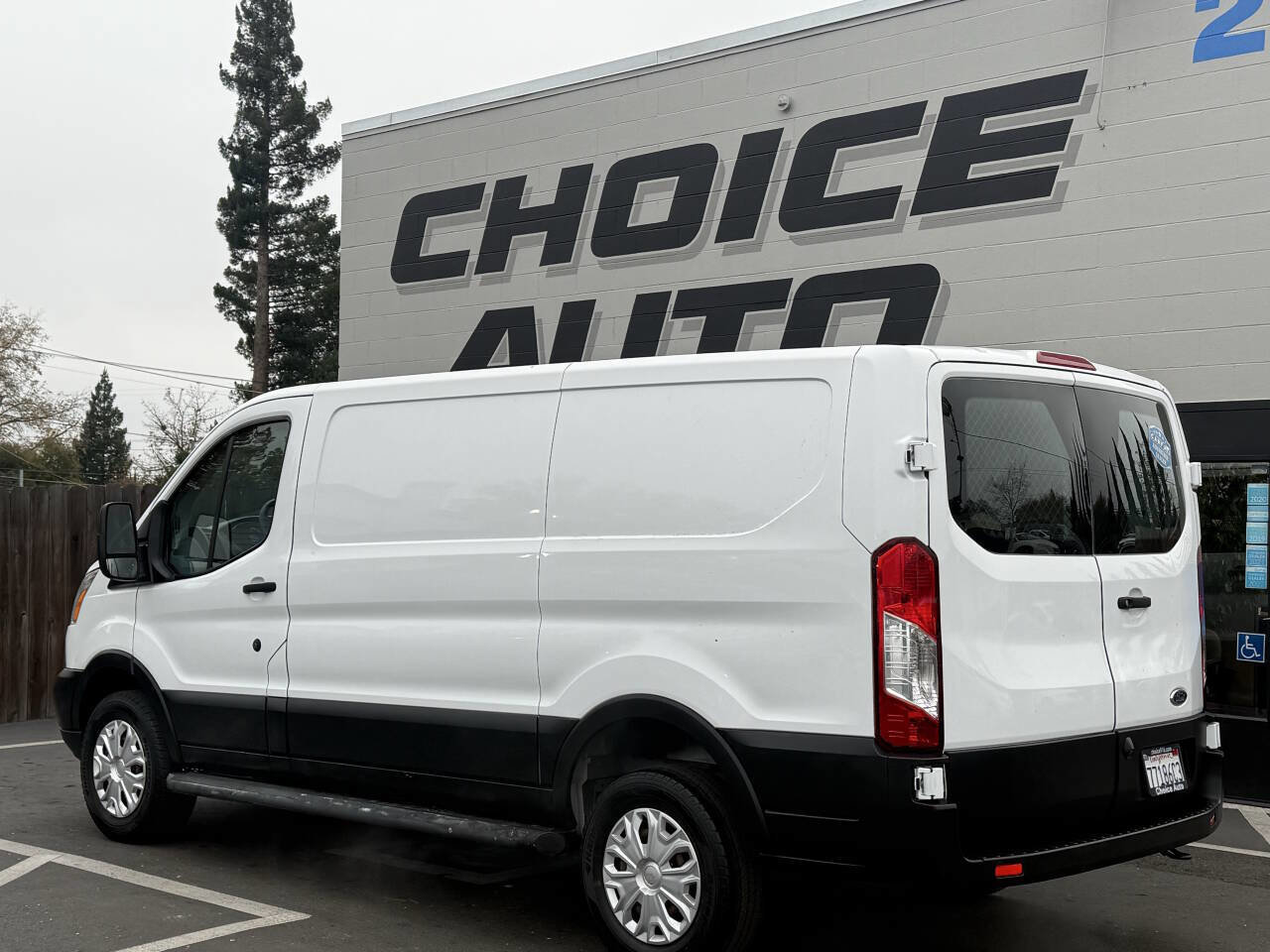 Used 2019 Ford Transit 250 130 Low Roof w/ Exterior Upgrade Package image 20