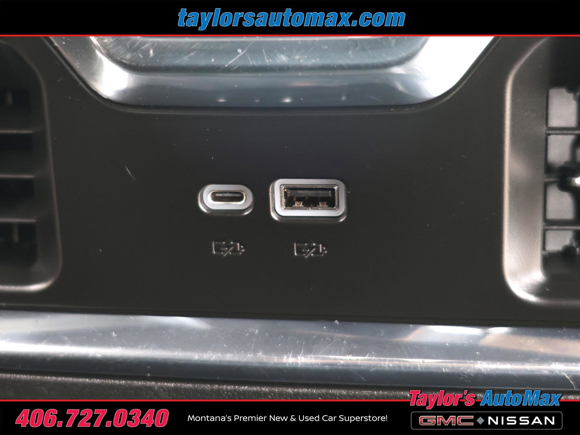 Used 2023 Chevrolet Silverado 1500 High Country w/ Technology Package image 38
