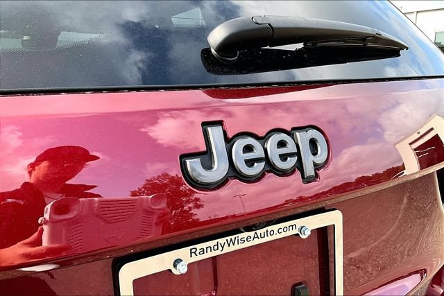 Used 2021 Jeep Grand Cherokee High Altitude AWD/4WD image 8