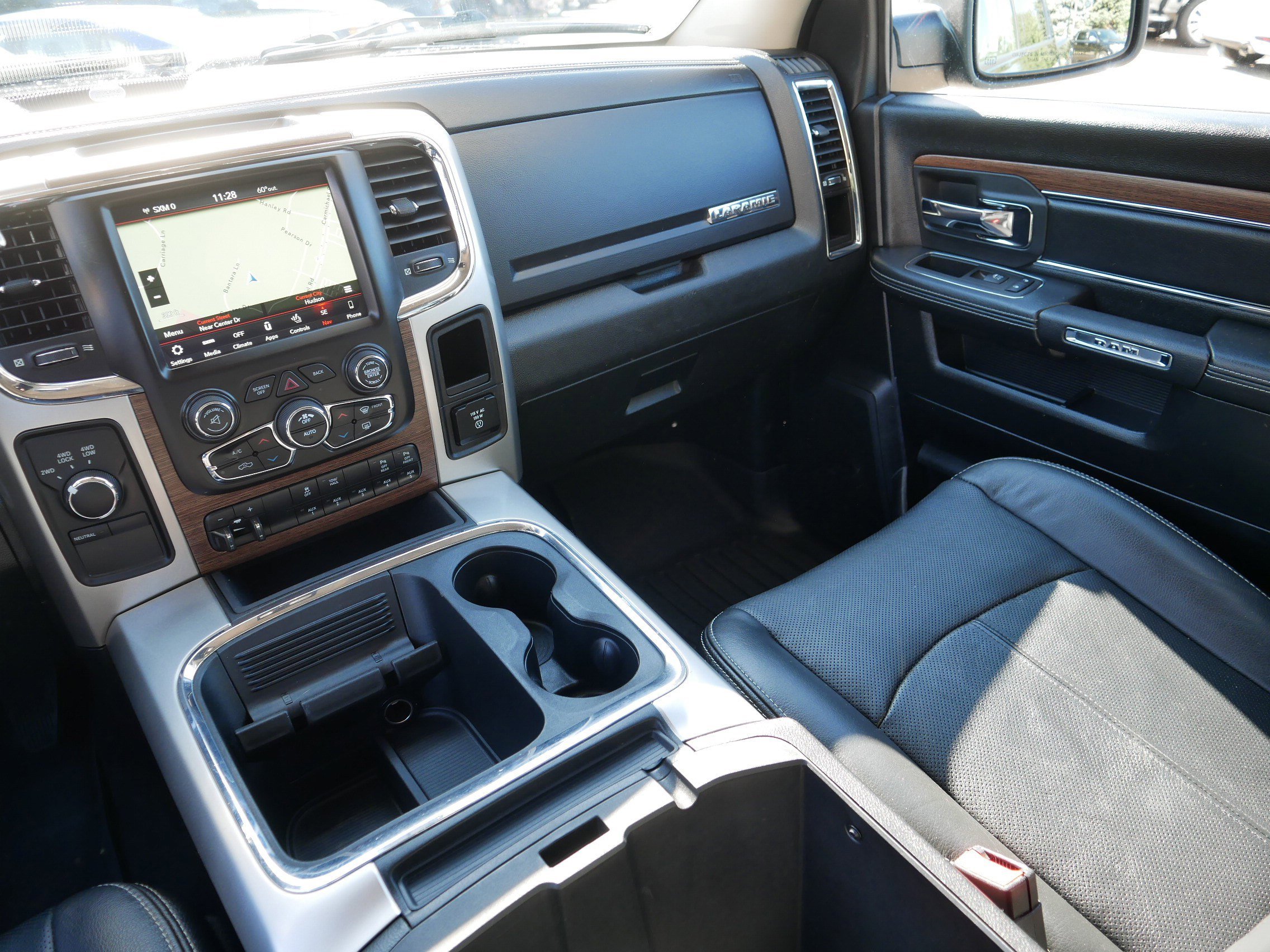 Used 2018 RAM 2500 Laramie w/ Snow Chief Group image 11