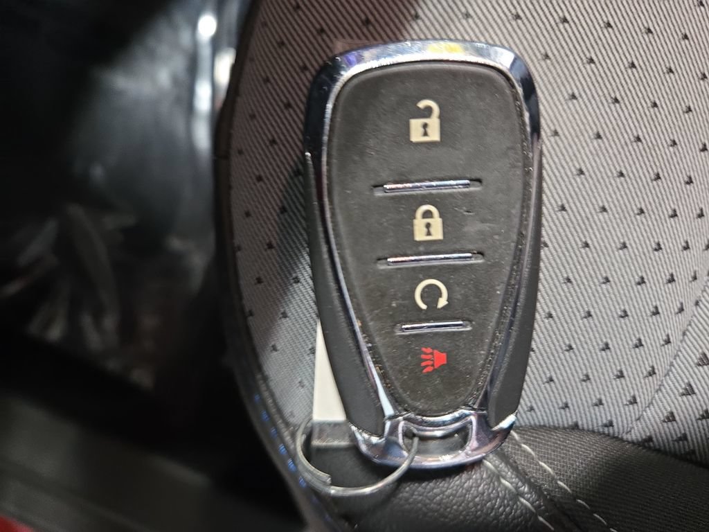 Used 2024 Chevrolet Trax LT w/ Driver Confidence Package FWD image 39