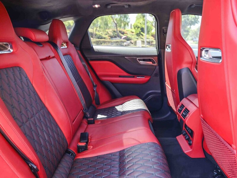 Used 2020 Jaguar F-PACE SVR AWD/4WD image 24