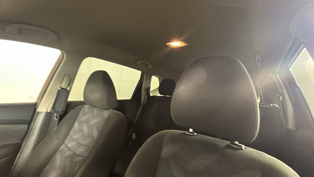 Used 2015 Nissan Rogue SV AWD/4WD image 13