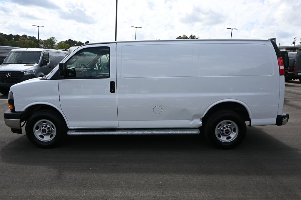 Used 2024 GMC Savana 2500 w/ Driver Convenience Package image 3