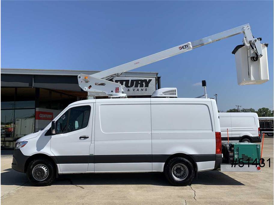 Used 2021 Mercedes-Benz Sprinter 3500 w/ Charging Package, Dashboard image 6