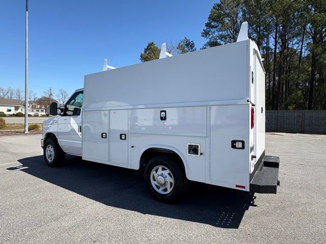 New 2025 Ford E-350 and Econoline 350 Super Duty w/ Power Equipment Group image 5