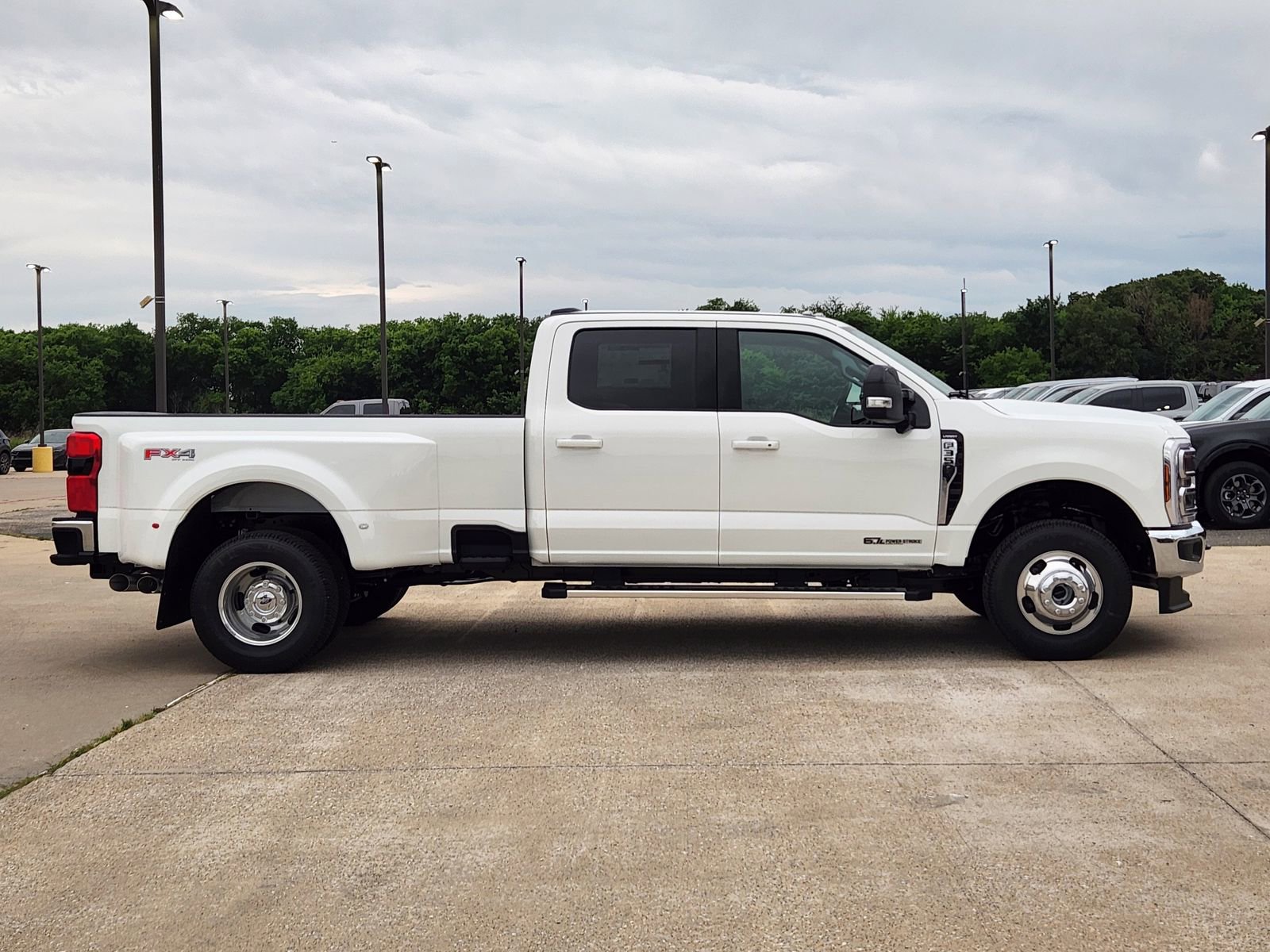 New 2026 Ford F350 Lariat w/ FX4 Off-Road Package AWD/4WD image 7