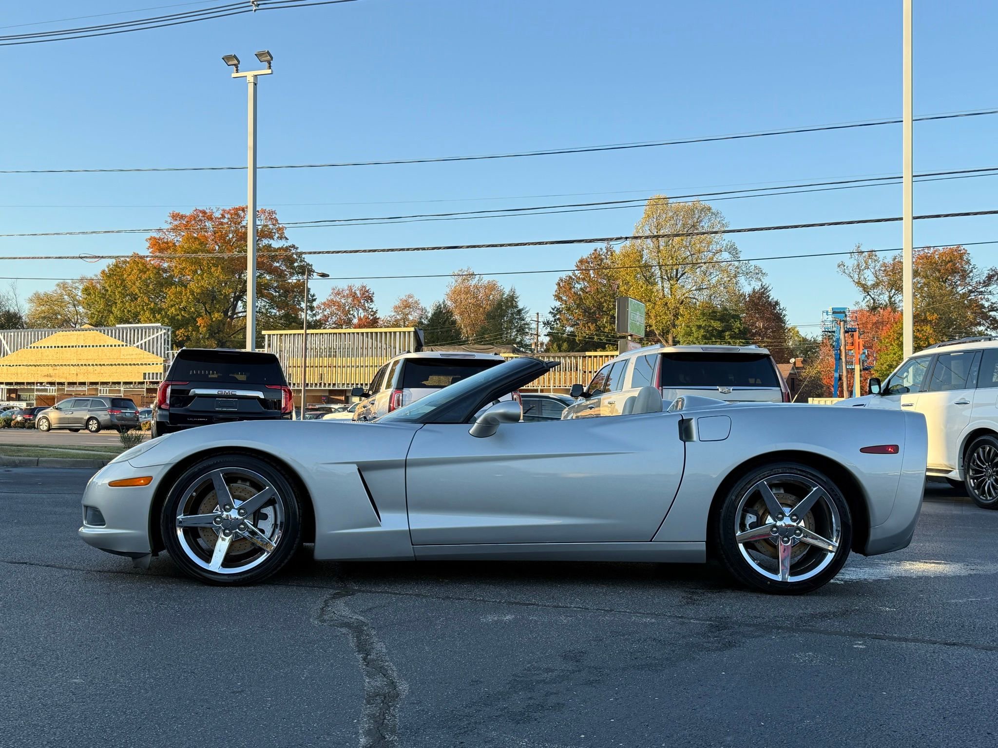 Used 2007 Chevrolet Corvette Convertible w/ Preferred Equipment Group image 2