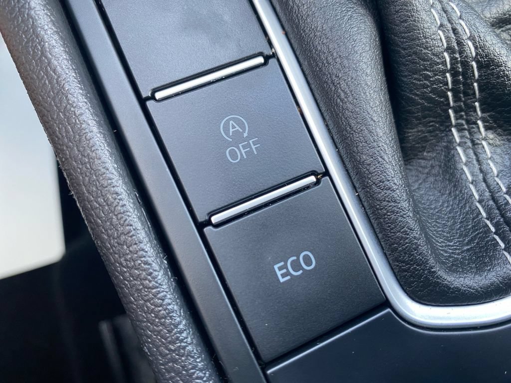 Used 2023 Volkswagen Jetta SE FWD image 34