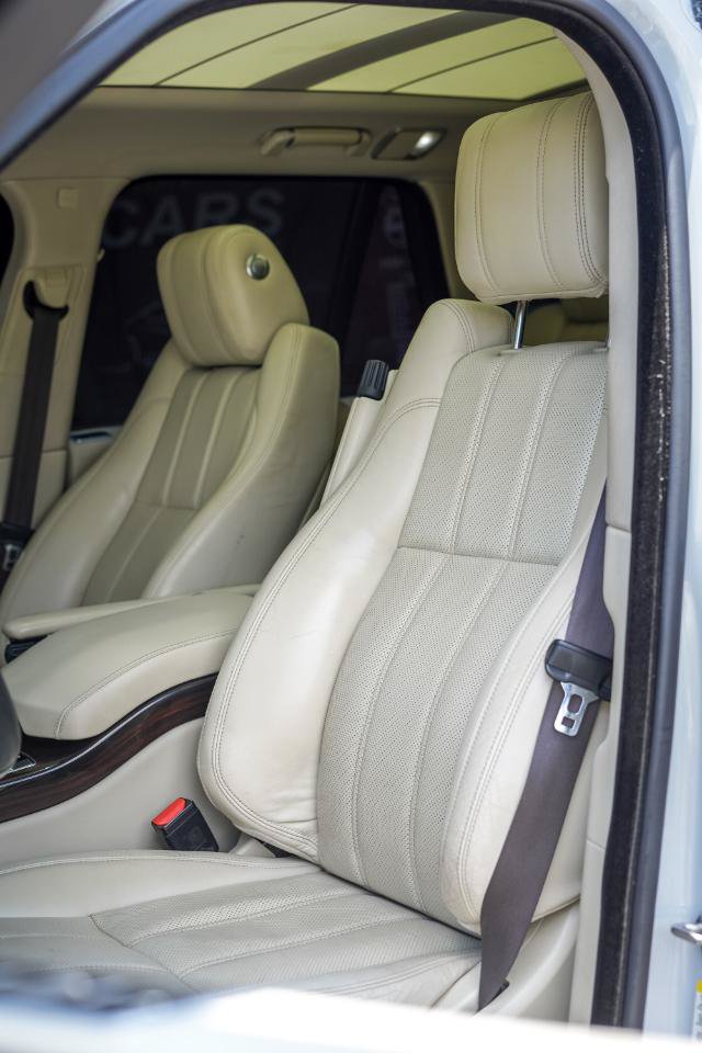 Used 2015 Land Rover Range Rover Supercharged AWD/4WD image 18