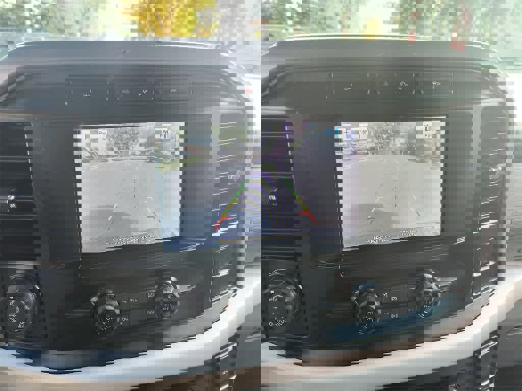 Used 2023 Ford F150 XLT w/ Trailer Tow Package image 17