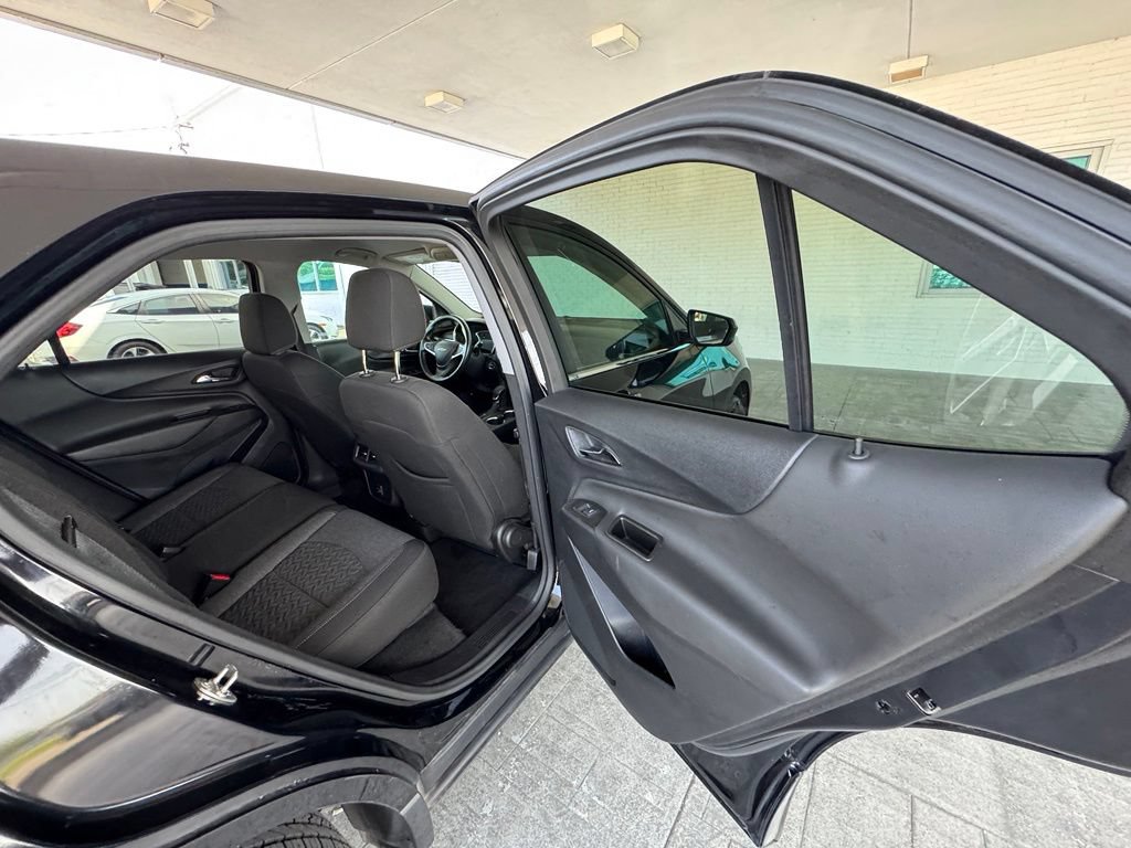 Used 2024 Chevrolet Equinox LT FWD image 23