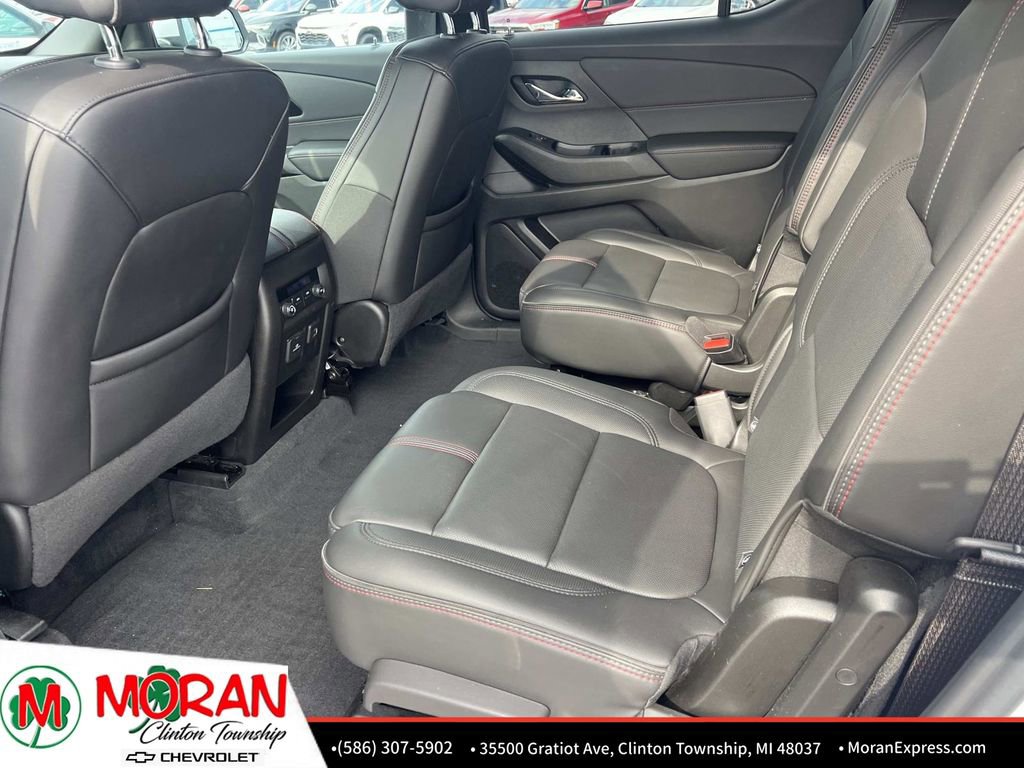 Certified 2023 Chevrolet Traverse RS w/ LPO, Floor Liner Package FWD image 12