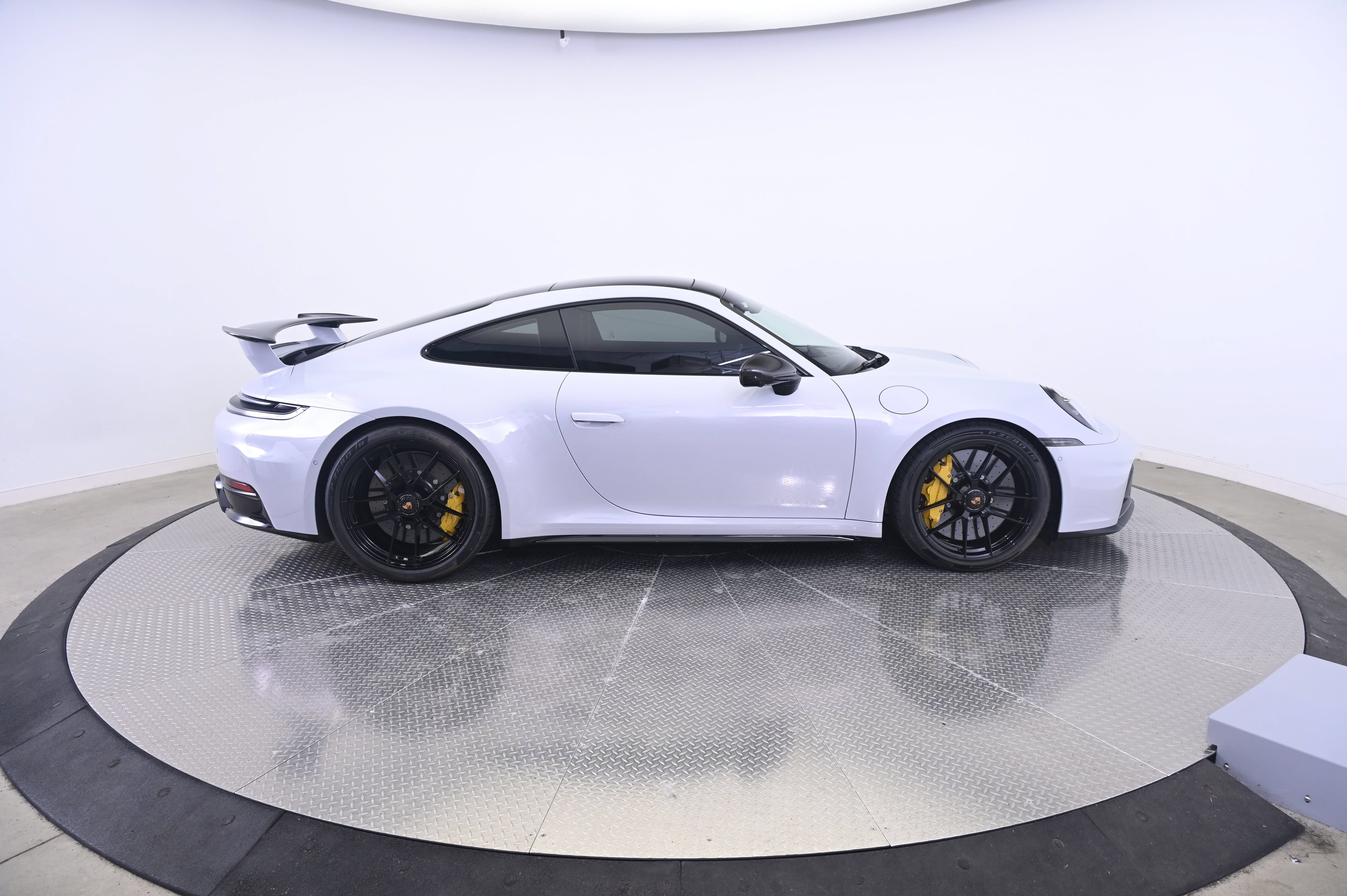 Certified 2026 Porsche 911 Carrera 4 GTS AWD/4WD image 8