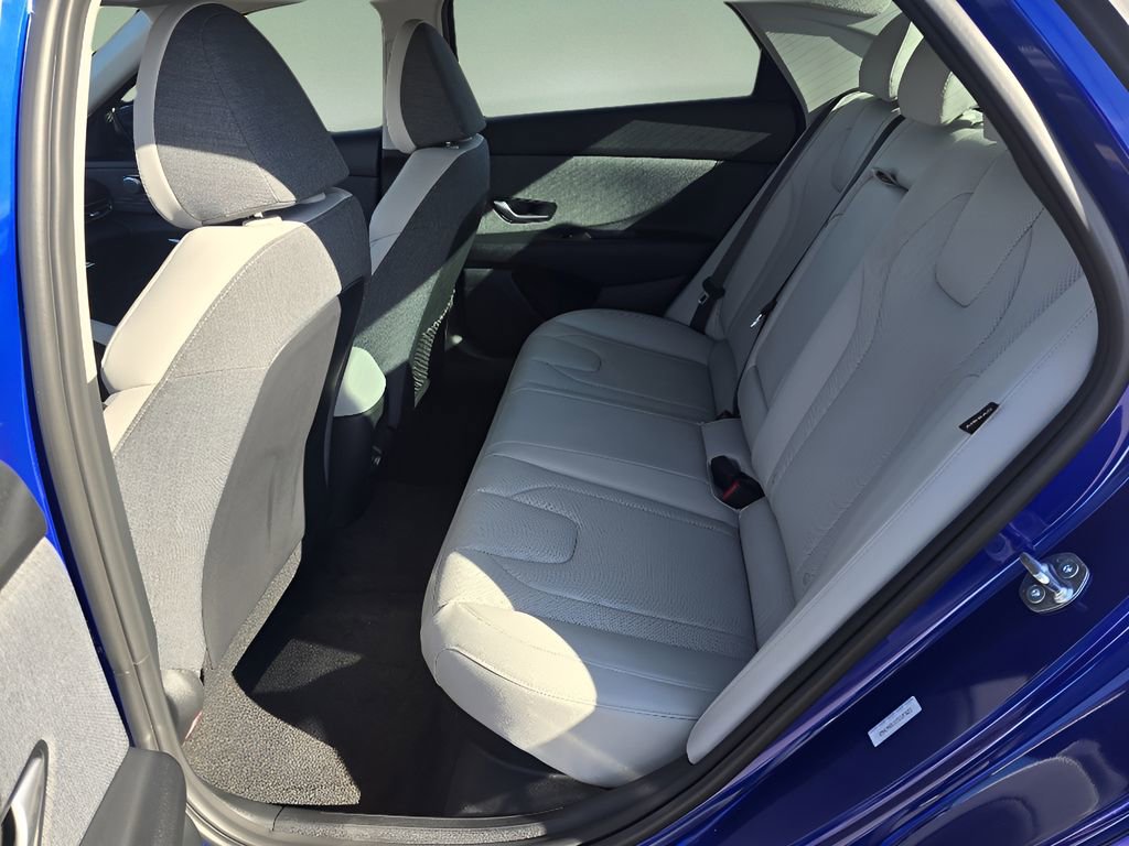 New 2026 Hyundai Elantra Limited FWD image 14