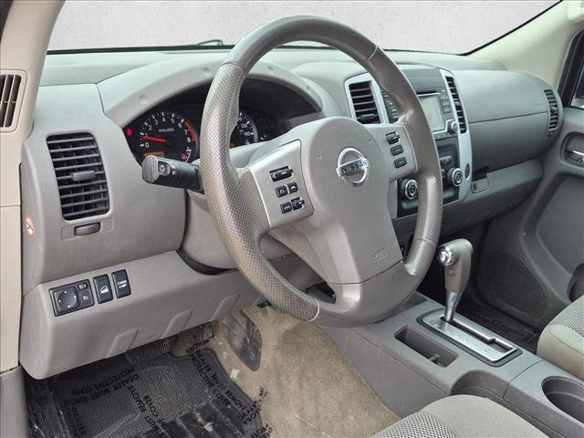 Used 2018 Nissan Frontier SV AWD/4WD image 10