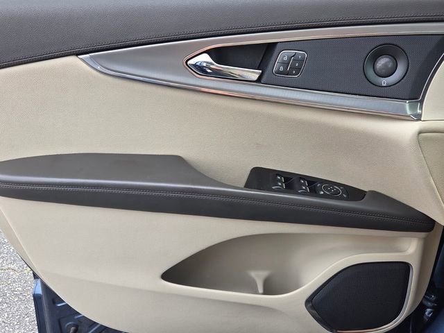 Used 2019 Lincoln Nautilus Reserve image 30