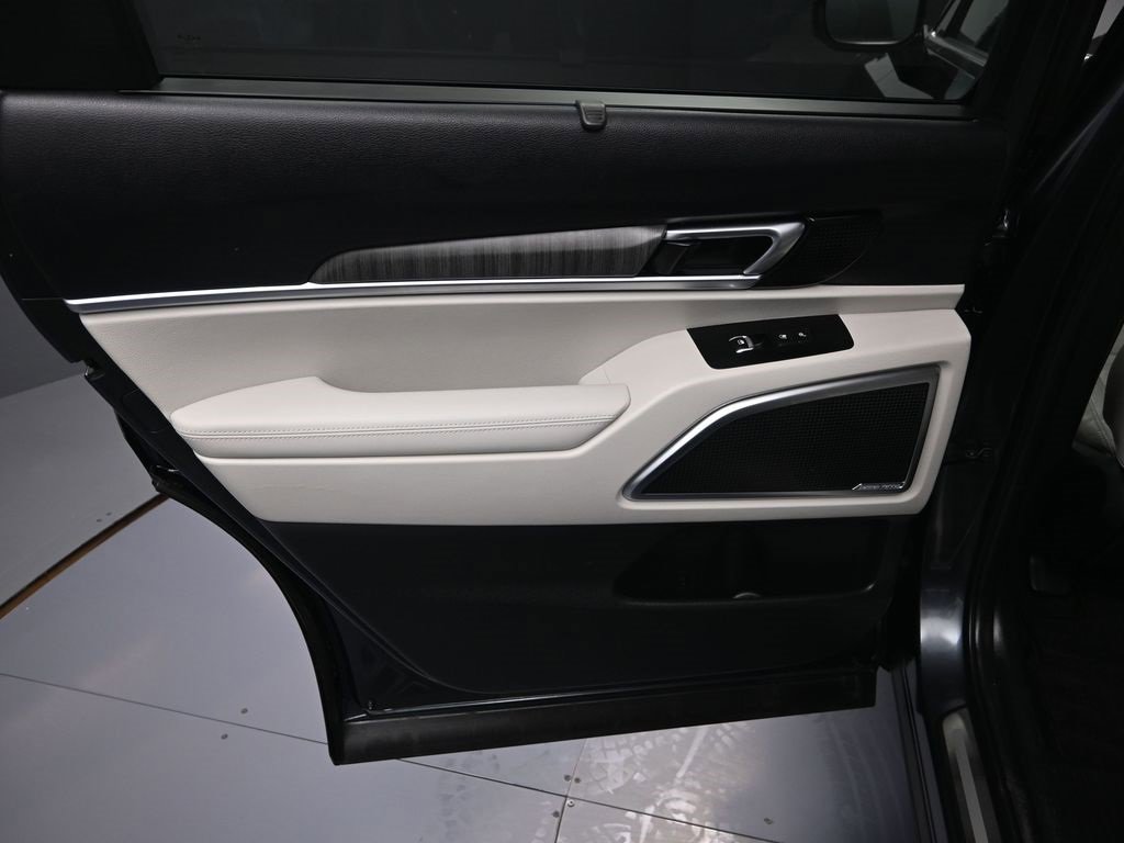 Used 2023 Kia Telluride SX Prestige image 31