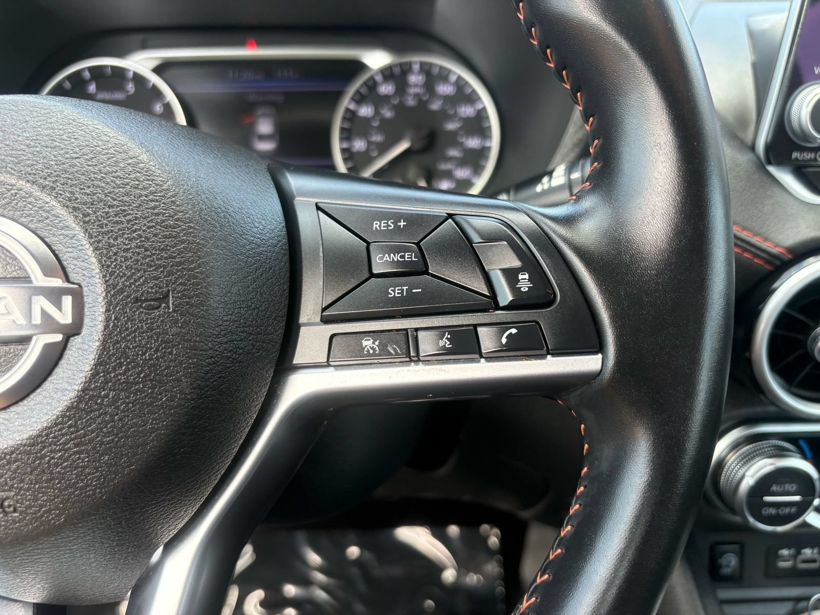 Used 2025 Nissan Sentra SR FWD image 22